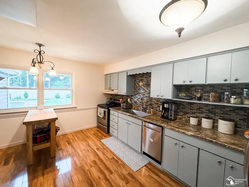 9836 Pamela Drive Bedford Township MI 48182
