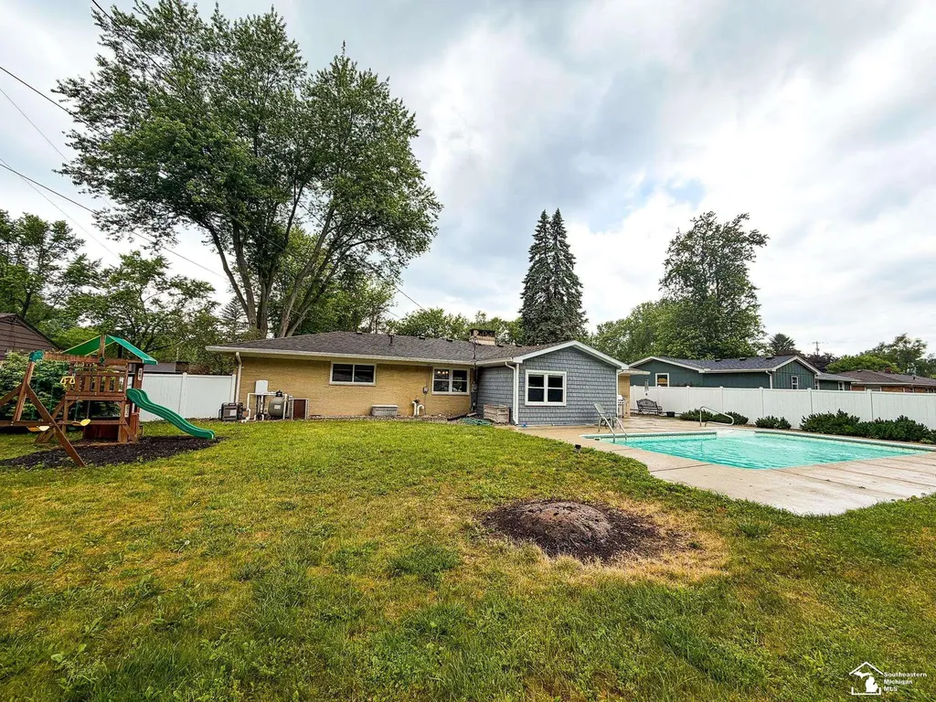 9836 Pamela Drive Bedford Township MI 48182