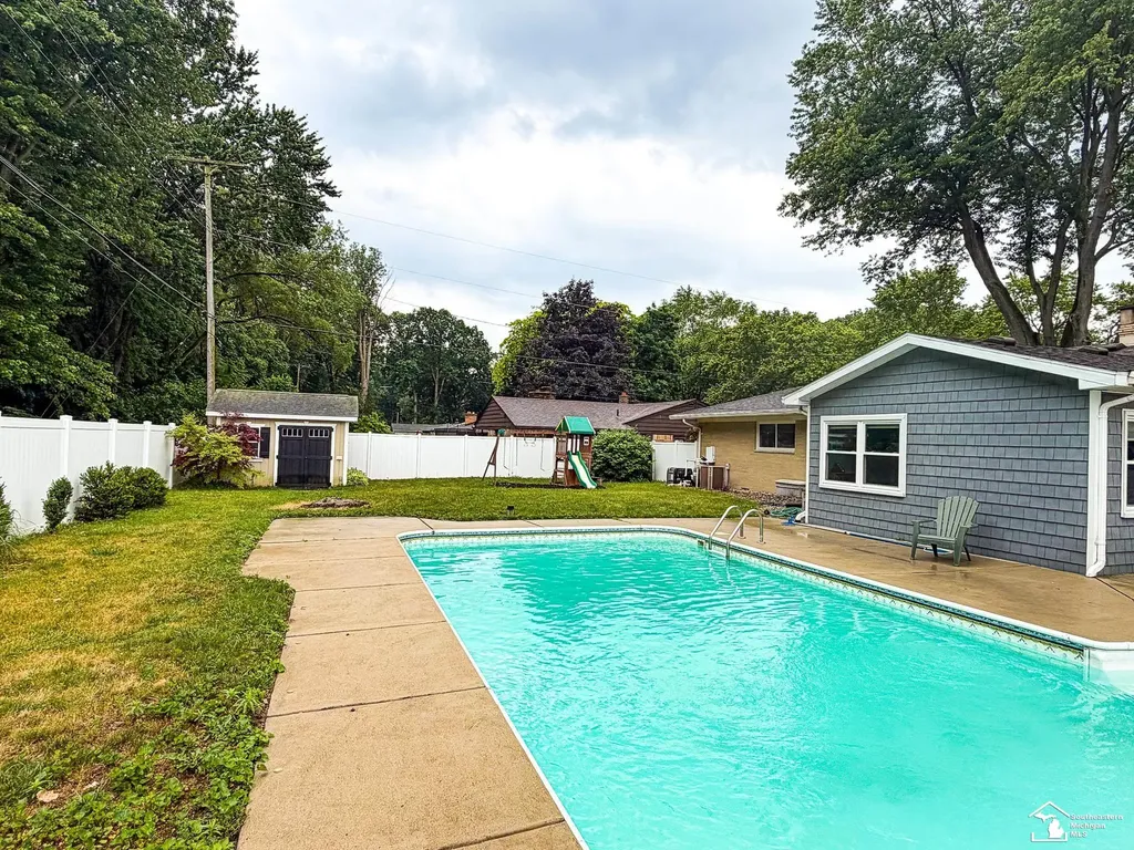 9836 Pamela Drive Bedford Township MI 48182