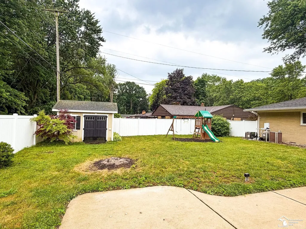 9836 Pamela Drive Bedford Township MI 48182