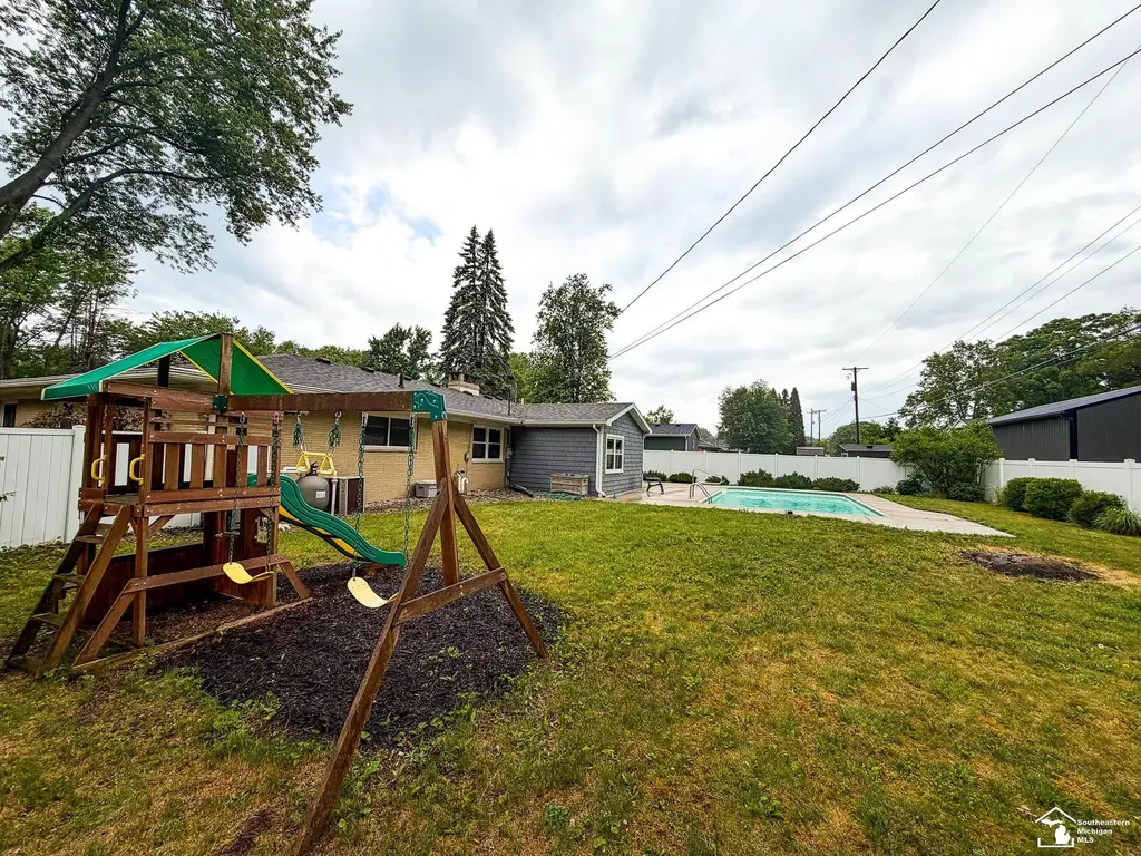 9836 Pamela Drive Bedford Township MI 48182