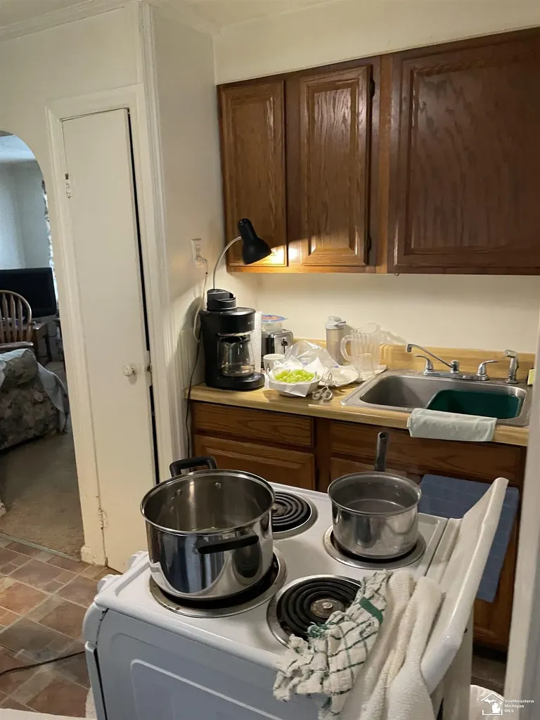 809 Pipis Drive Frenchtown Township MI 48162
