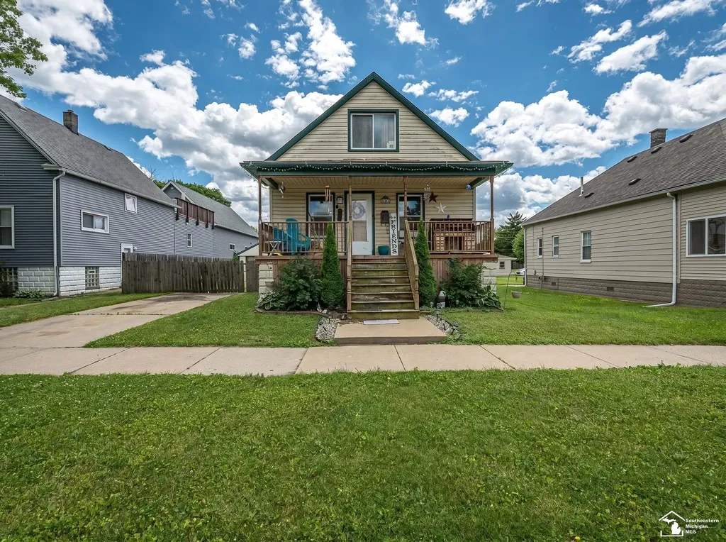 857 Plum Street Wyandotte City MI 48192
