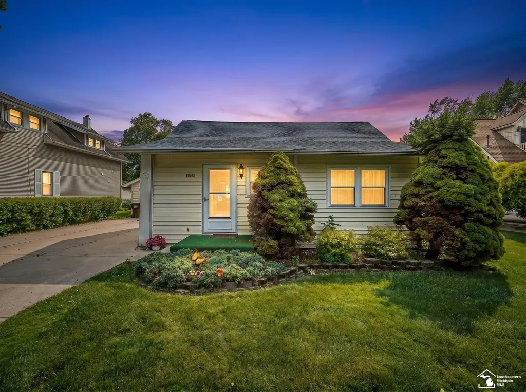 13857 Lake Drive Monroe Charter Township MI 48161