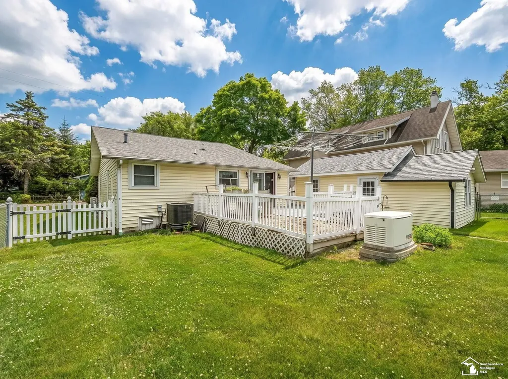 13857 Lake Drive Monroe Charter Township MI 48161