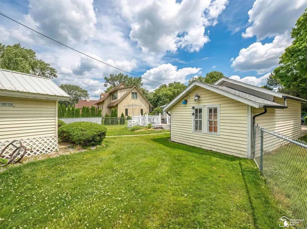 13857 Lake Drive Monroe Charter Township MI 48161
