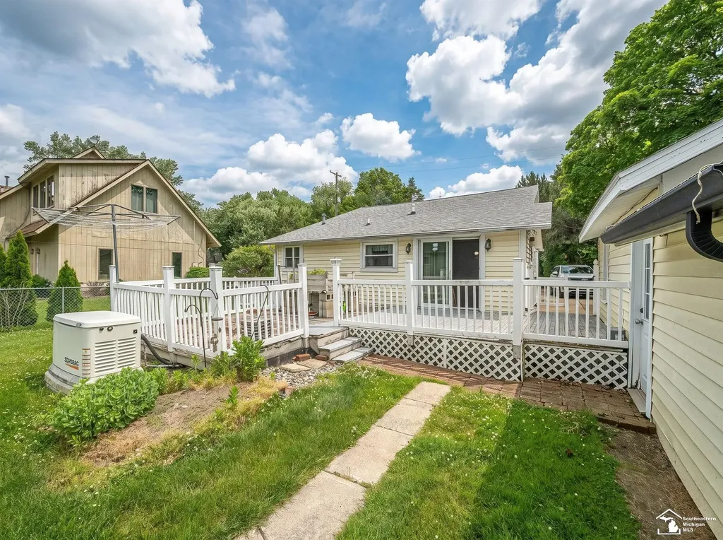 13857 Lake Drive Monroe Charter Township MI 48161