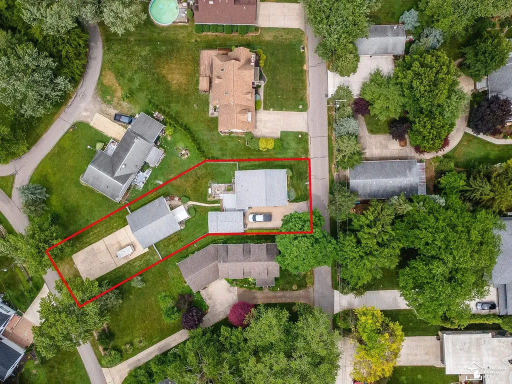 13857 Lake Drive Monroe Charter Township MI 48161