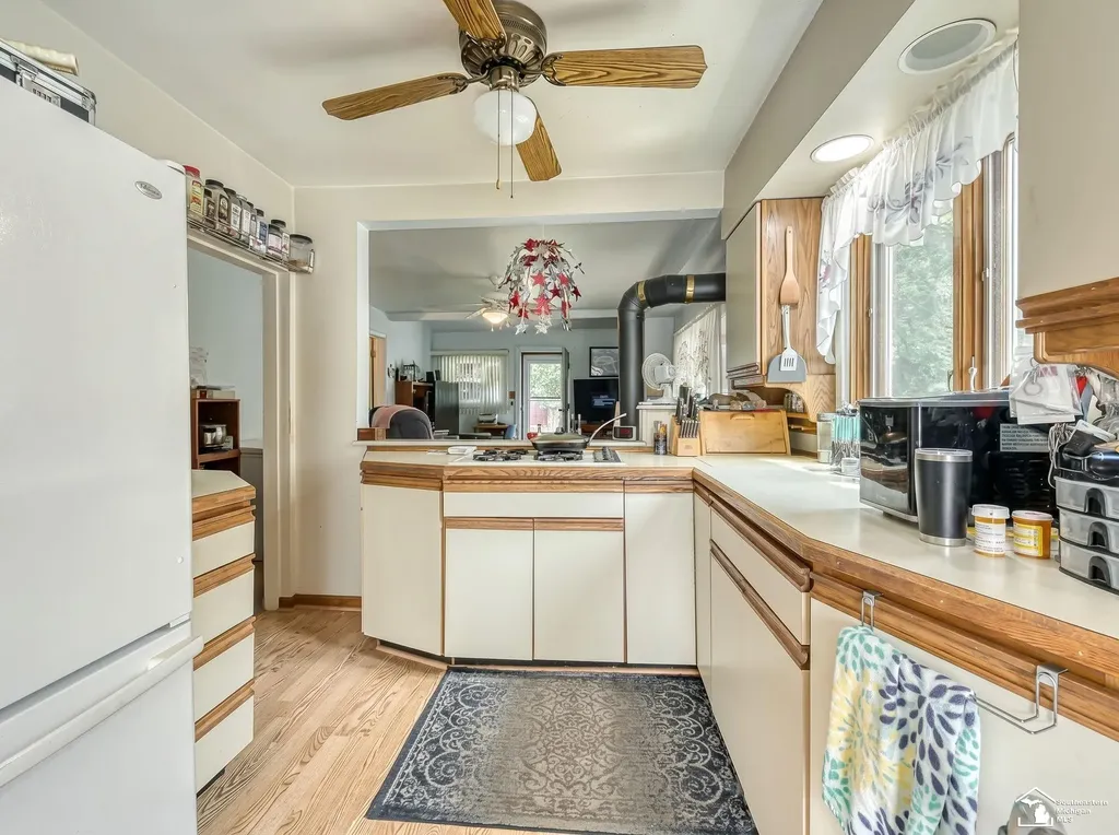 13857 Lake Drive Monroe Charter Township MI 48161