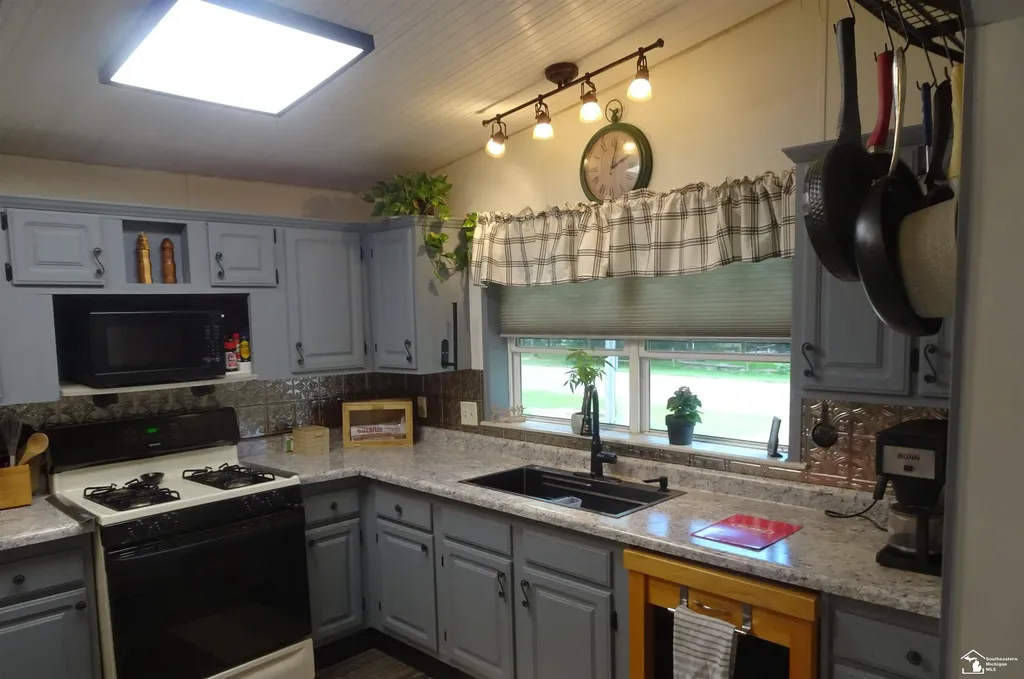 1136 Chippawa Drive Sherwood Township MI 49094