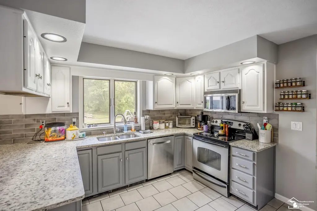 3092 W Temperance Road Bedford Township MI 48182