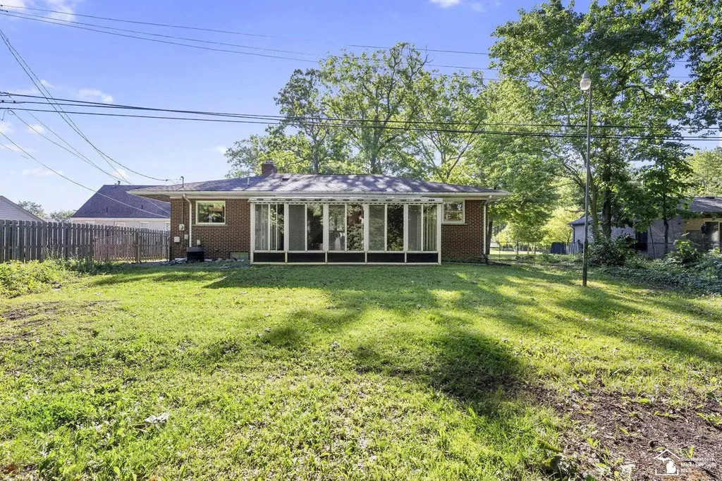 16022 Kennebec Street Southgate City MI 48195