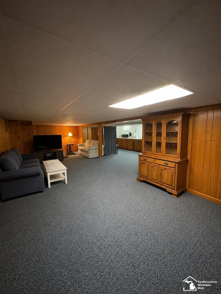 318 N Seventh Street Rogers City City MI 49779
