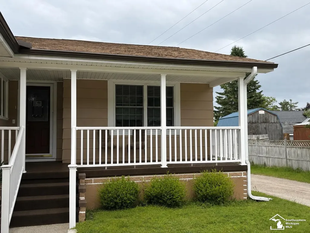 318 N Seventh Street Rogers City City MI 49779