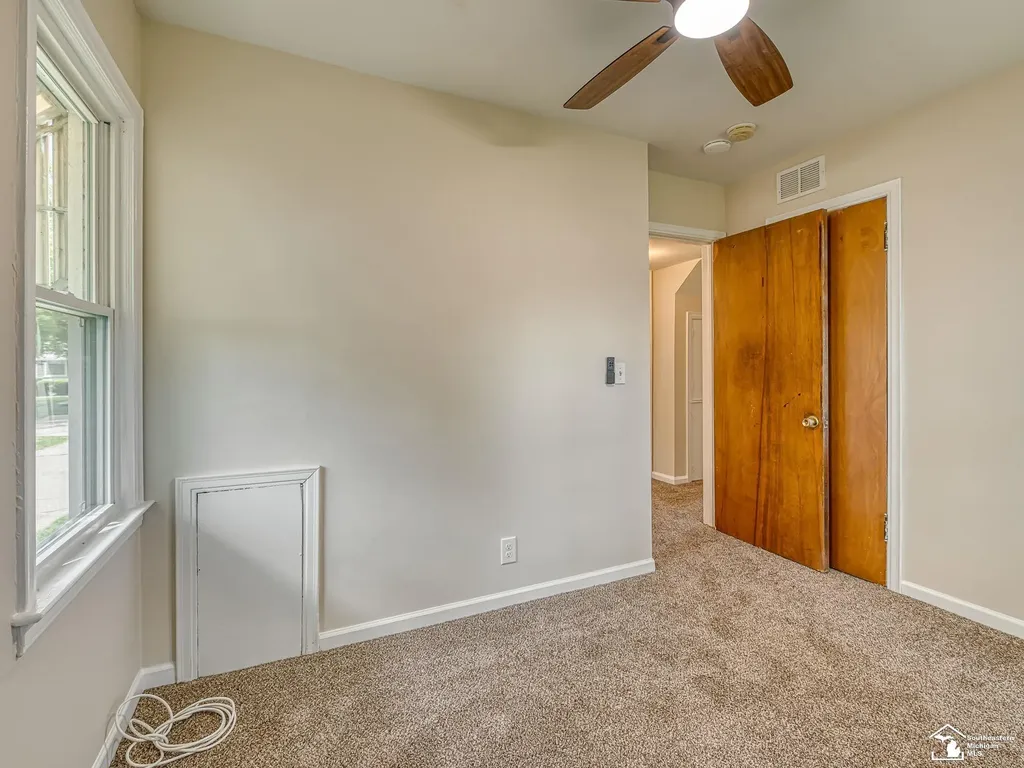 713 Roeder Street Monroe City MI 48161