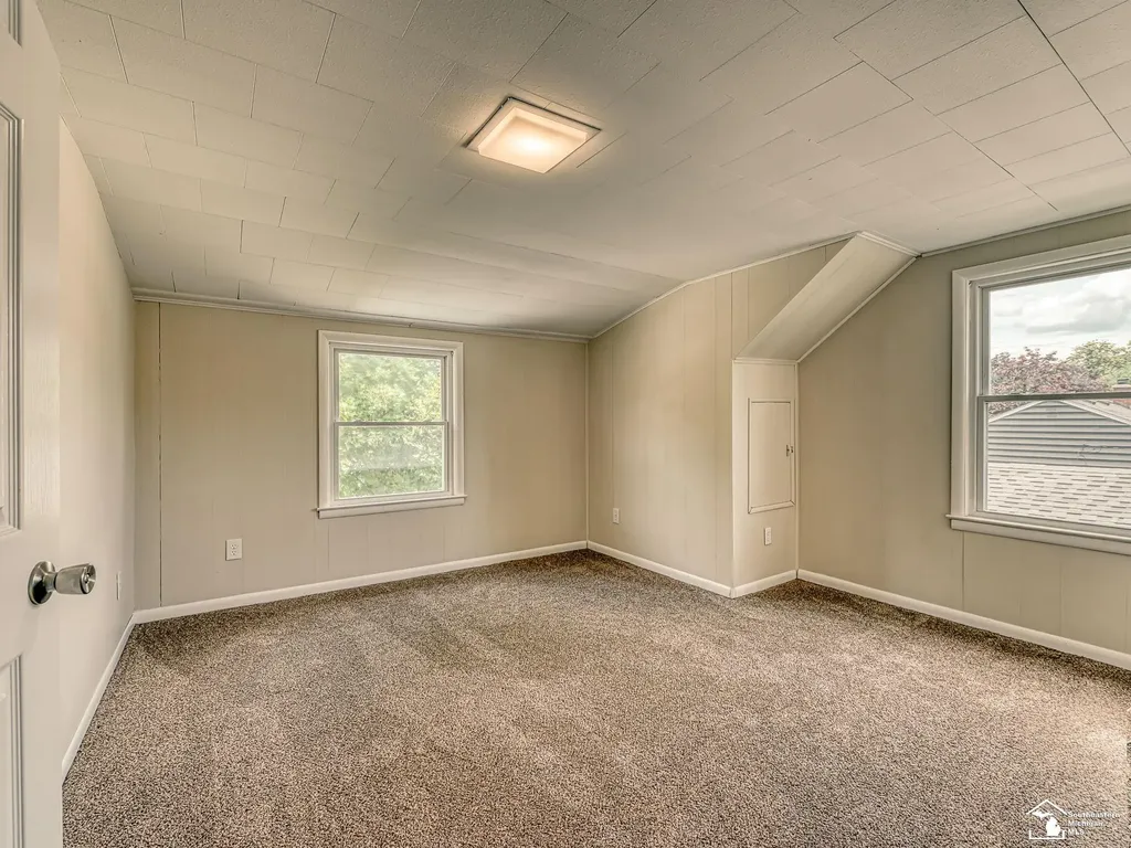 713 Roeder Street Monroe City MI 48161