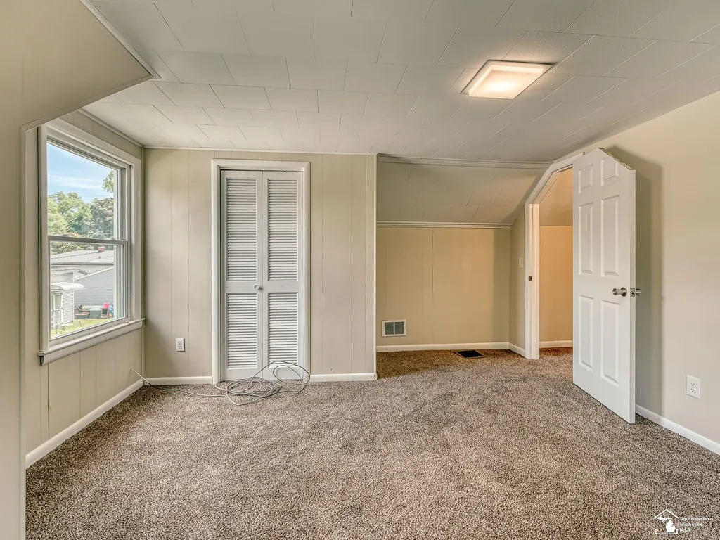 713 Roeder Street Monroe City MI 48161