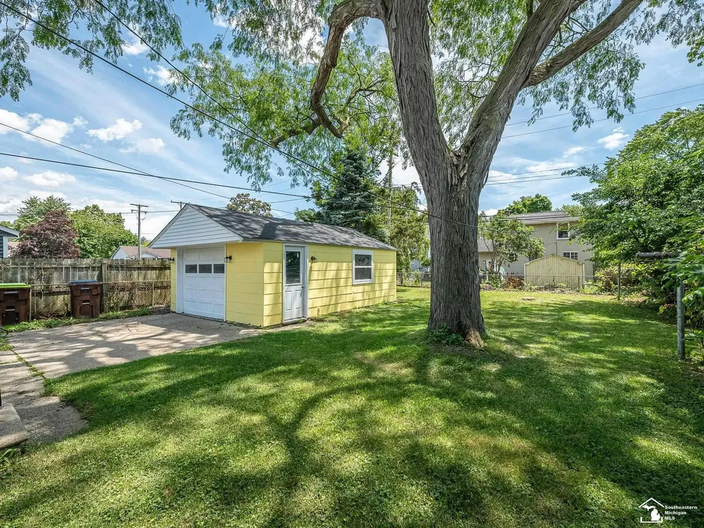 713 Roeder Street Monroe City MI 48161