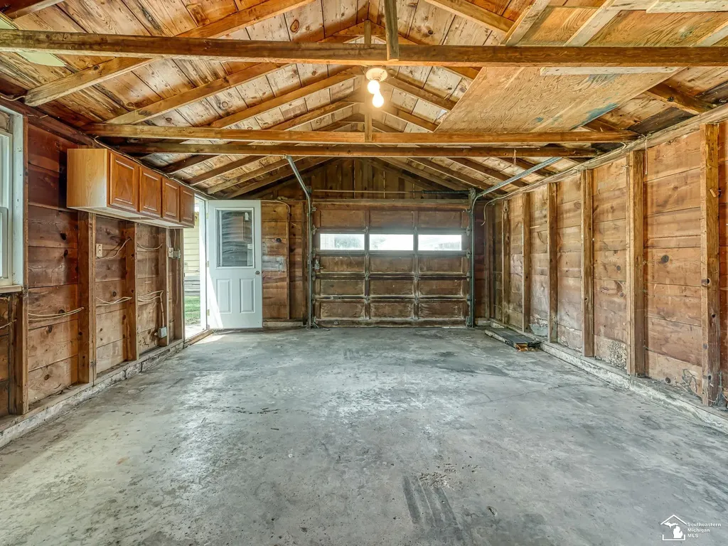 713 Roeder Street Monroe City MI 48161