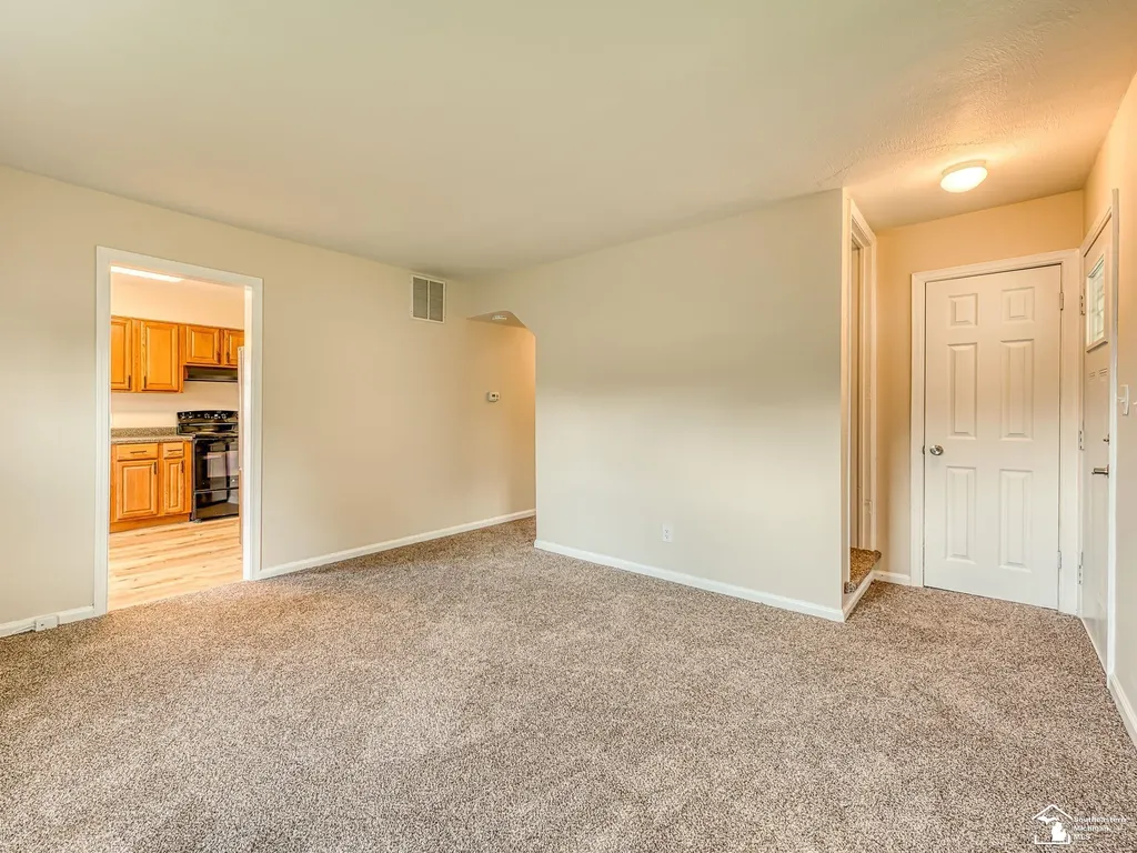 713 Roeder Street Monroe City MI 48161
