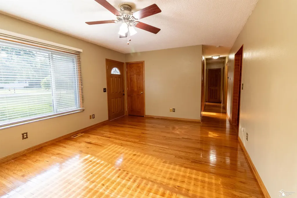 8940 Woodside Drive Bedford Township MI 48182
