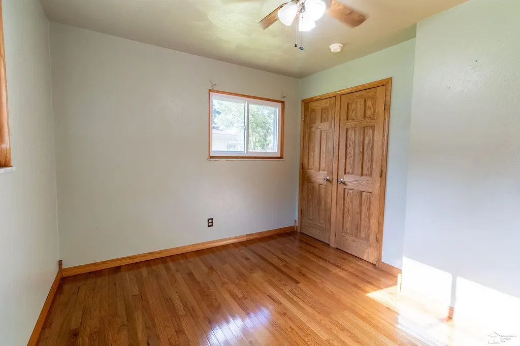8940 Woodside Drive Bedford Township MI 48182