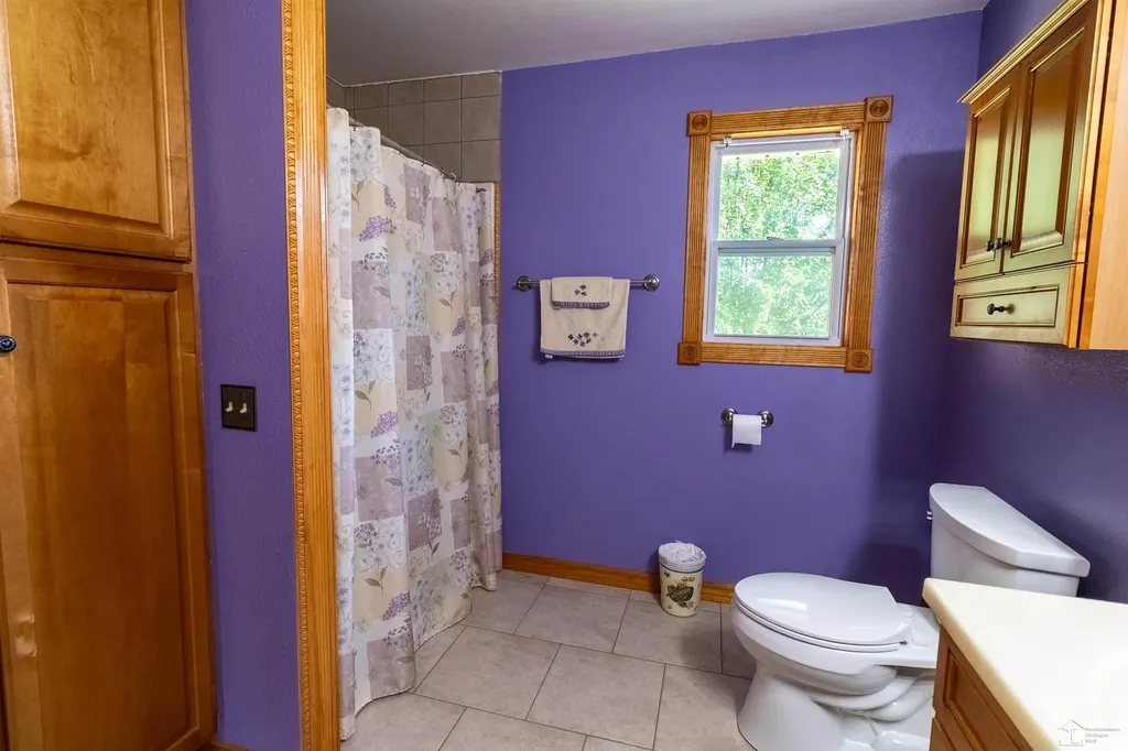 8940 Woodside Drive Bedford Township MI 48182