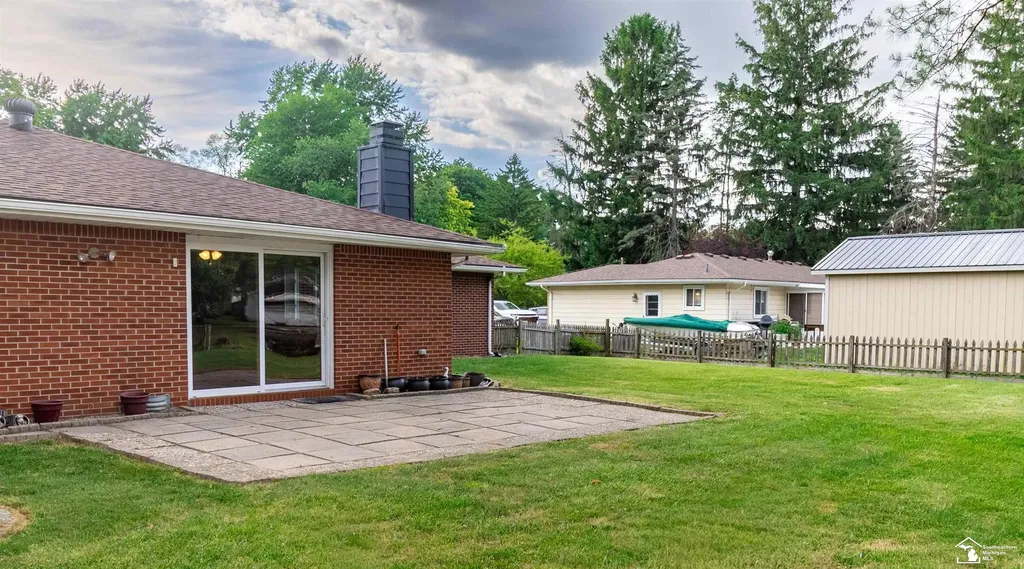 8940 Woodside Drive Bedford Township MI 48182