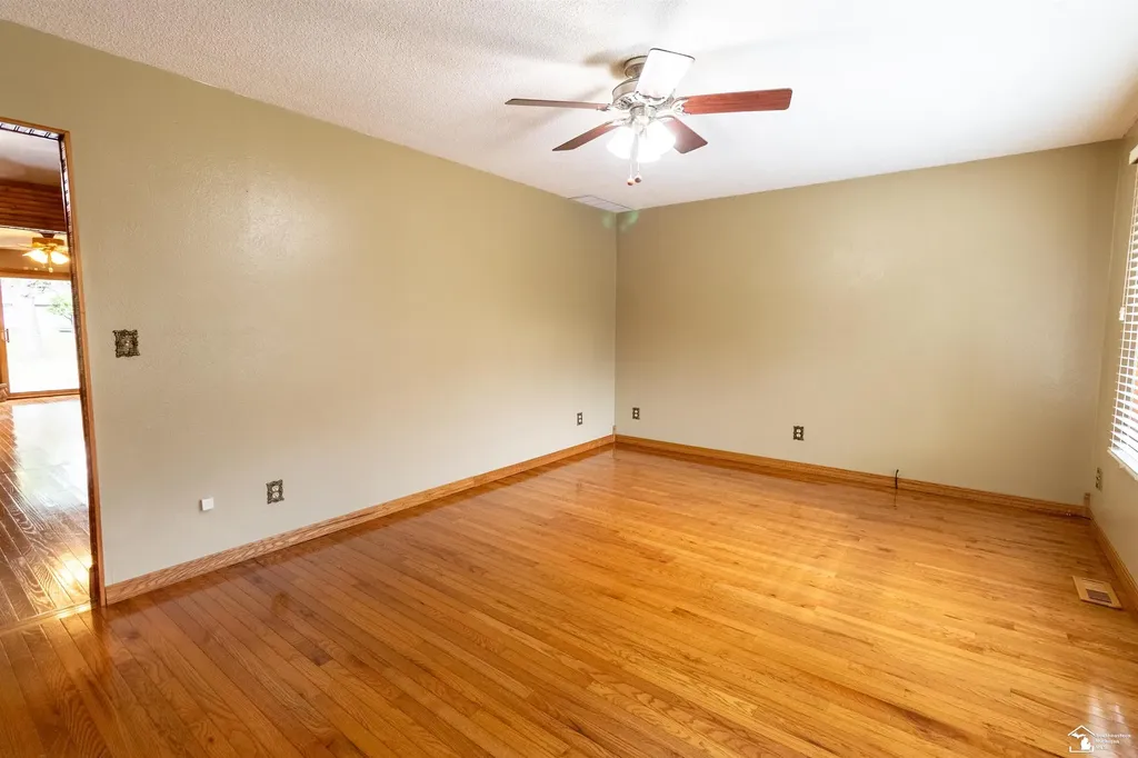 8940 Woodside Drive Bedford Township MI 48182