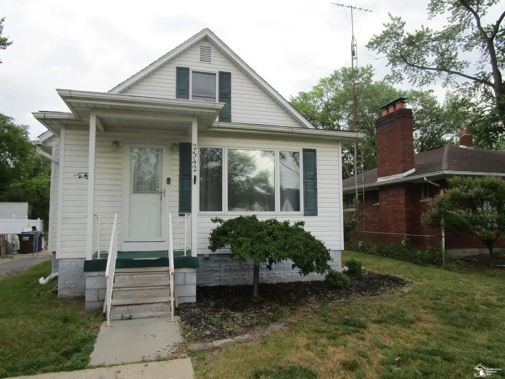 2342 Vivian Road Frenchtown Township MI 48162