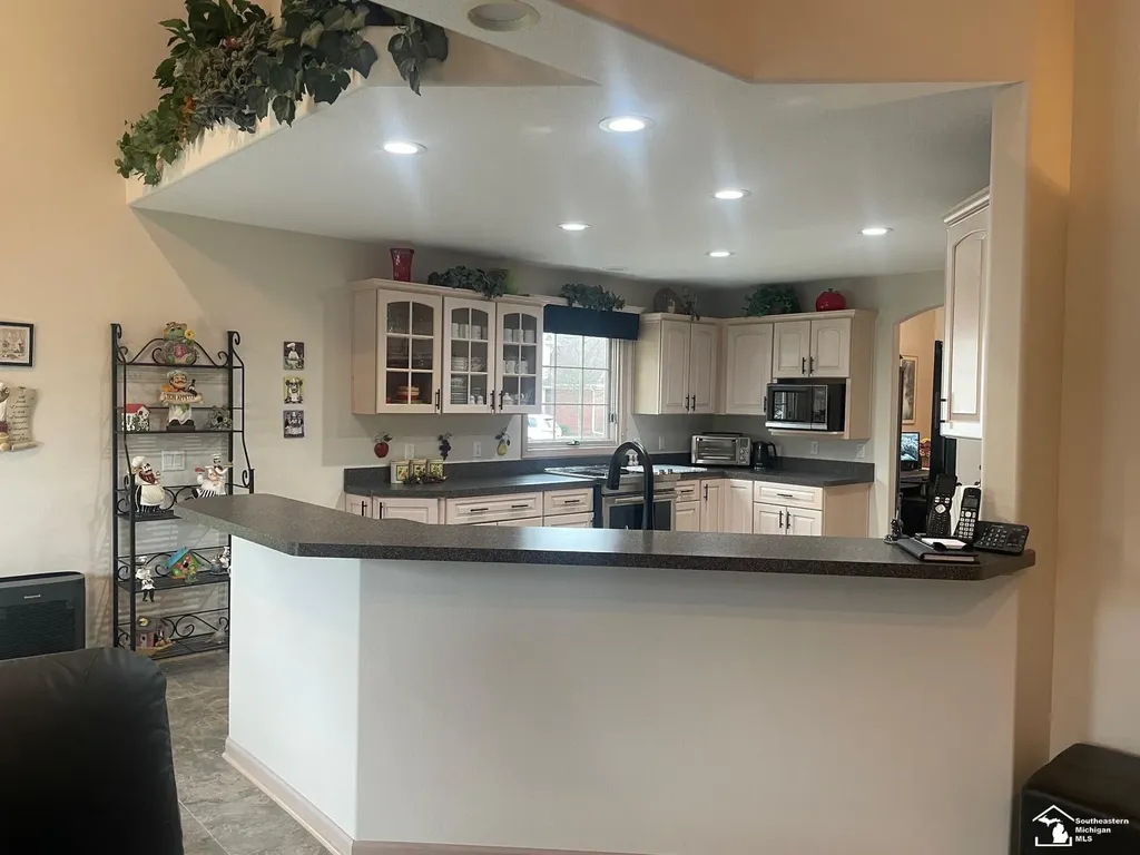 7316 Hidden Valley Drive Bedford Township MI 48144