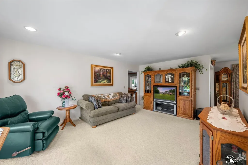 6579 Centennial Drive Bedford Township MI 48182
