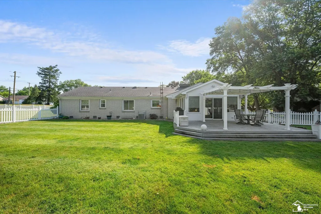 6579 Centennial Drive Bedford Township MI 48182