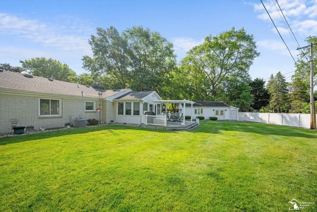 6579 Centennial Drive Bedford Township MI 48182