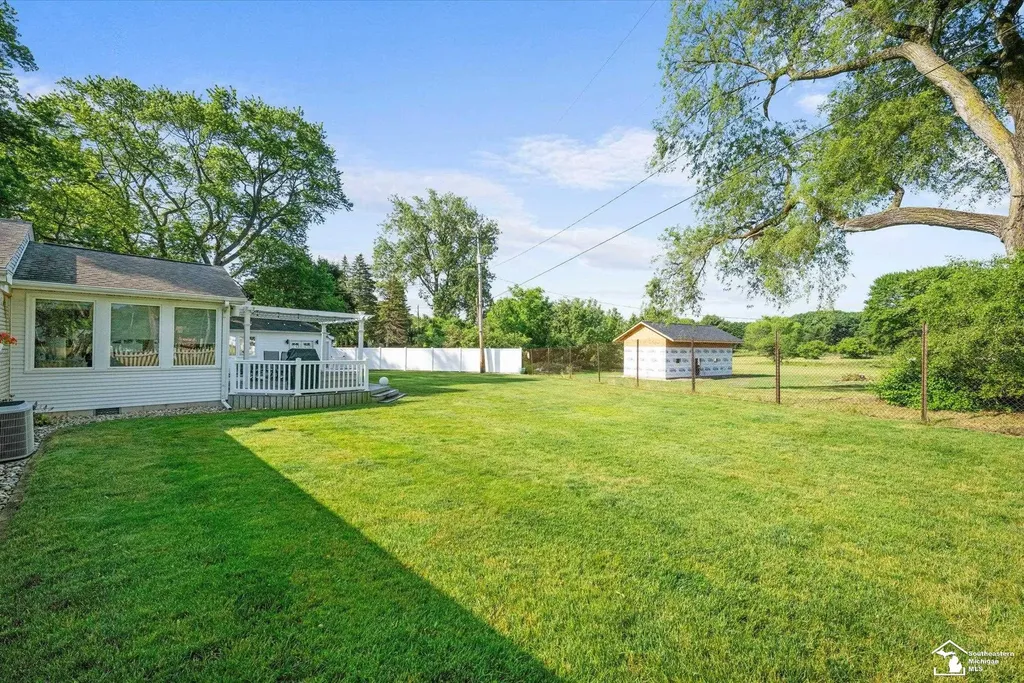 6579 Centennial Drive Bedford Township MI 48182