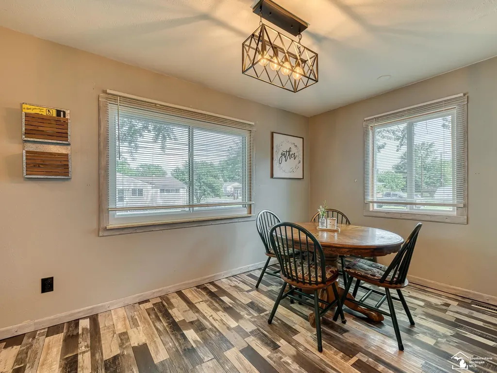1693 Roman Drive Frenchtown Township MI 48162