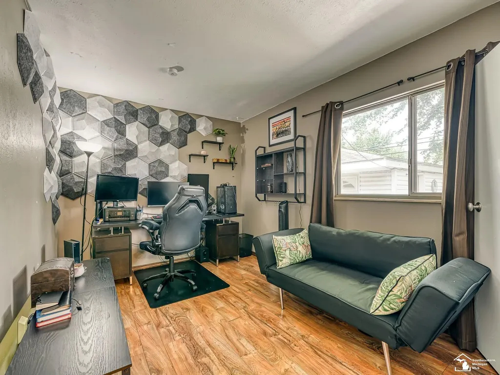 1693 Roman Drive Frenchtown Township MI 48162