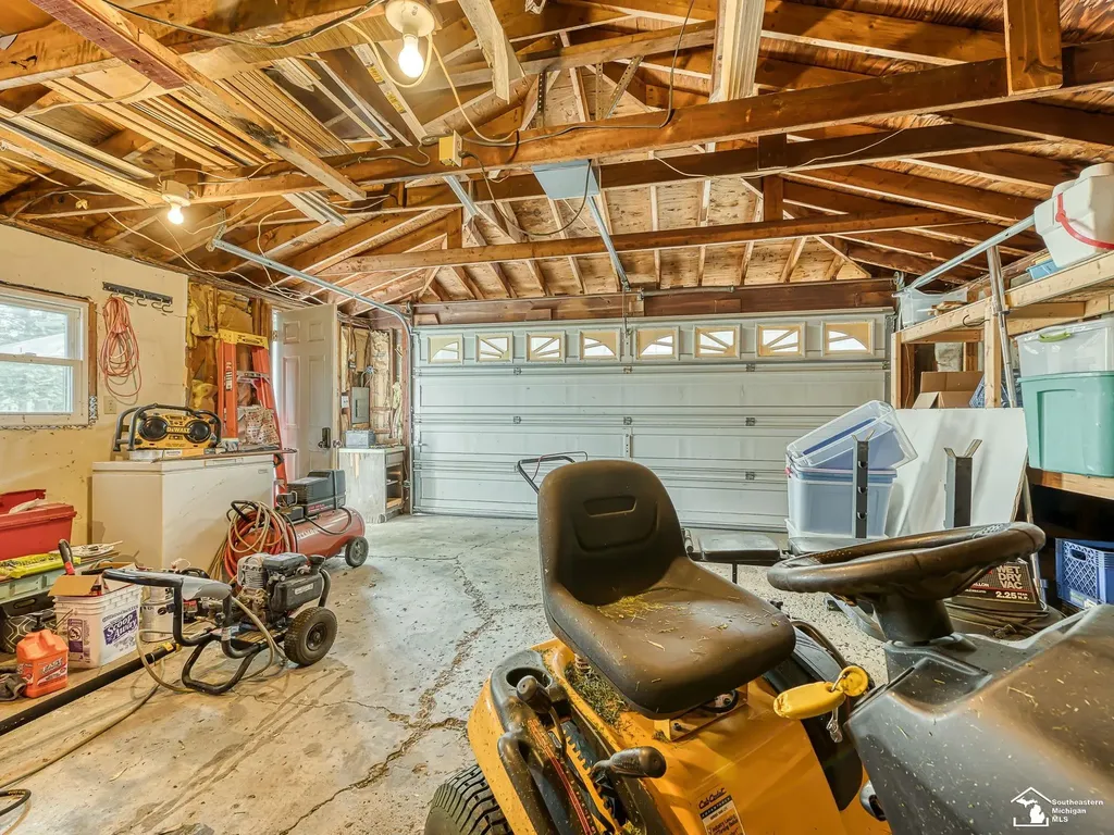 1693 Roman Drive Frenchtown Township MI 48162