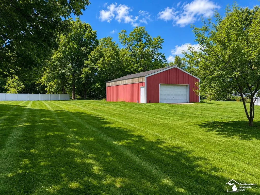 1090 Cole Road Frenchtown Township MI 48162