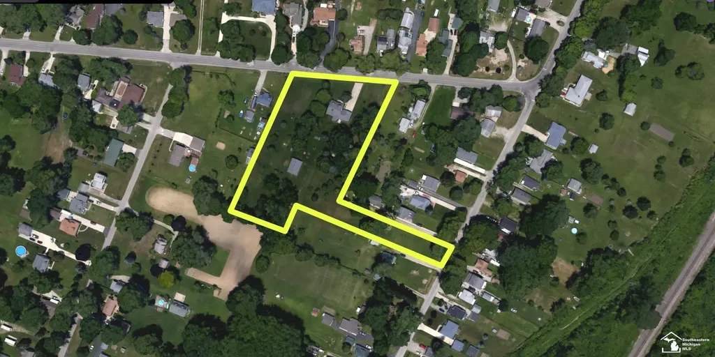 1090 Cole Road Frenchtown Township MI 48162