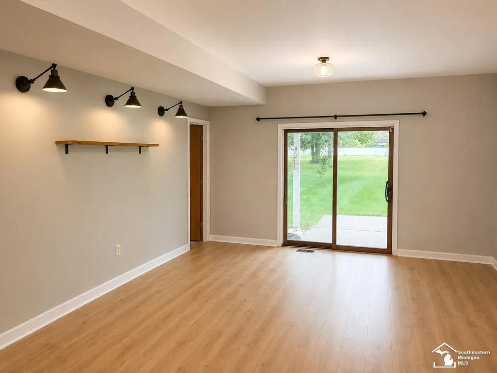 1090 Cole Road Frenchtown Township MI 48162