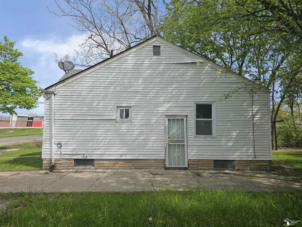 8620 Central Street Detroit City MI 48204