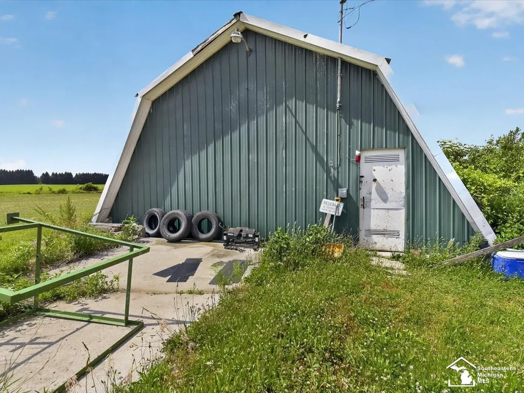 11952 Mc Mahon Road Blissfield Township MI 49228