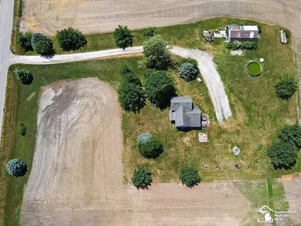 11952 Mc Mahon Road Blissfield Township MI 49228