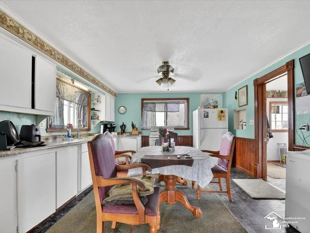 11952 Mc Mahon Road Blissfield Township MI 49228