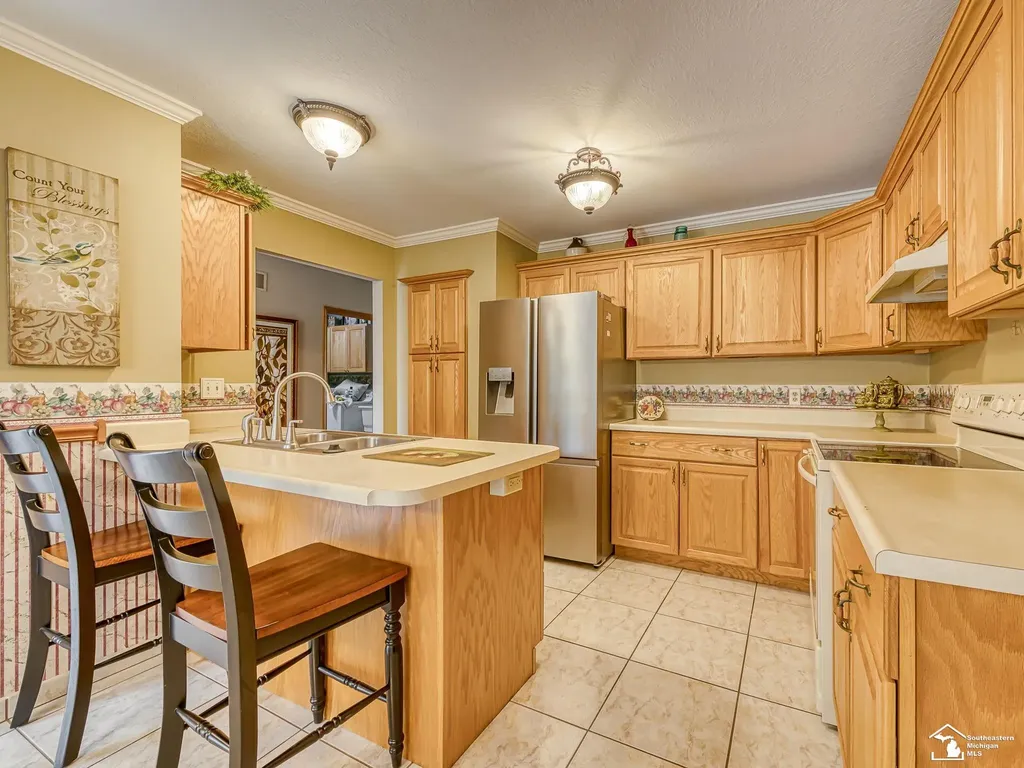 1611 Tony Court Frenchtown Township MI 48162