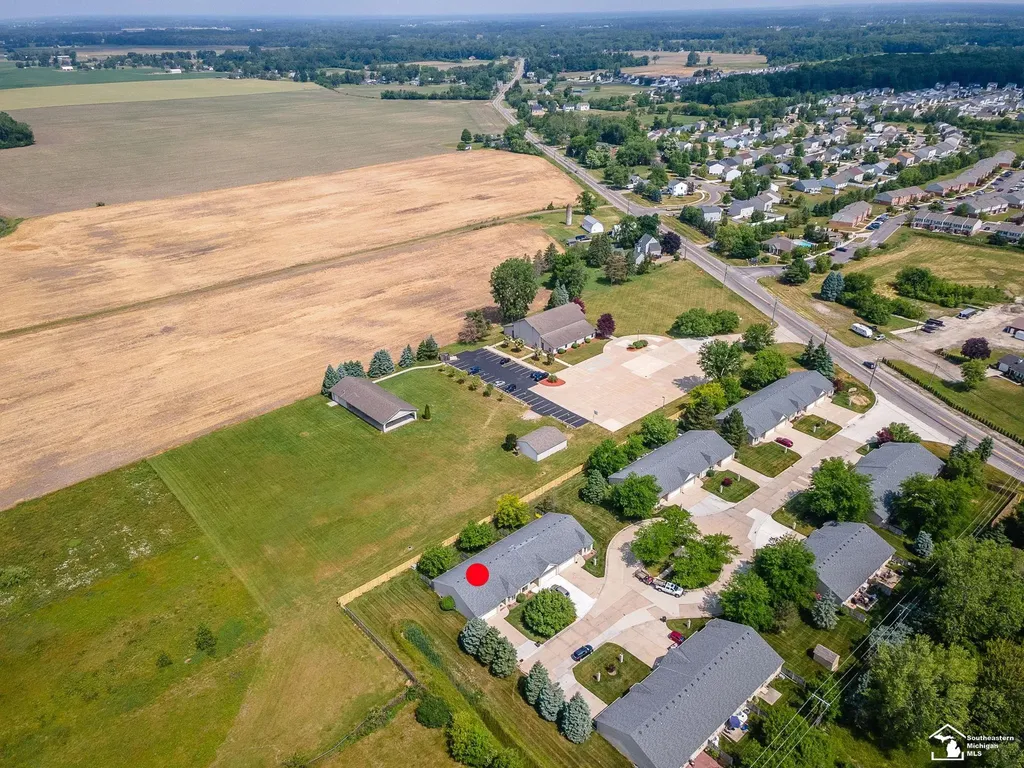 1611 Tony Court Frenchtown Township MI 48162