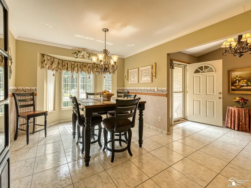 1611 Tony Court Frenchtown Township MI 48162