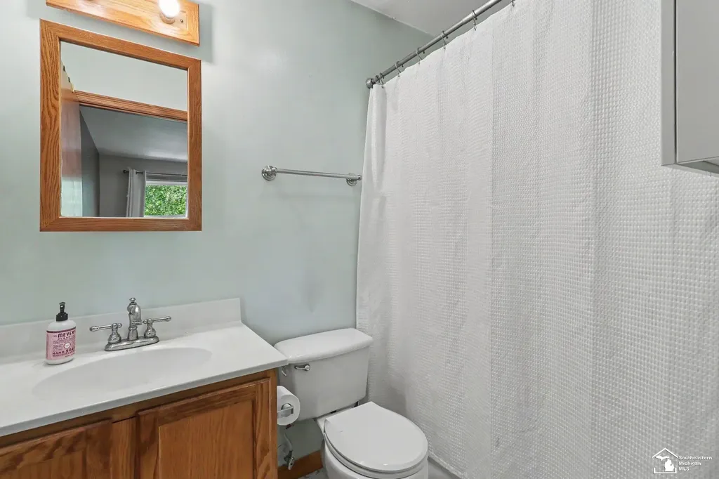 238 Sidney Street Dundee Village MI 48131