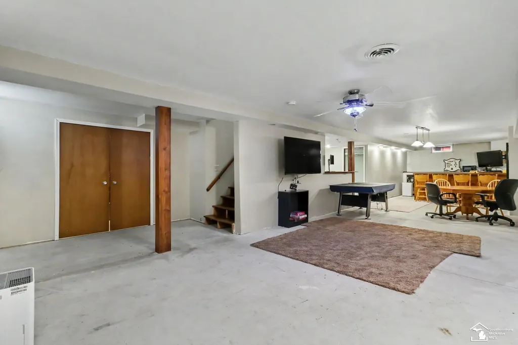 238 Sidney Street Dundee Village MI 48131